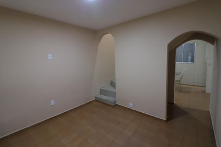Sala de casa para alugar com 4 quartos, 172m² em Vila Osasco, Osasco