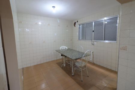 Casa à venda com 172m², 4 quartos e 2 vagasCozinha