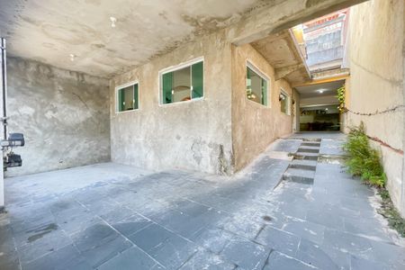 Garagem de casa à venda com 3 quartos, 331m² em Bela Vista, Osasco