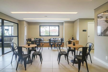 Apartamento à venda com 29m², 1 quarto e sem vaga Apartamento à venda com 29m², 1 quarto e sem vagaÁrea comum - Salão de festas