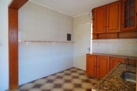 Cozinha  de apartamento à venda com 2 quartos, 69m² em Jardim Itu, Porto Alegre