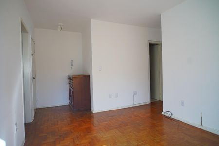 Sala  de apartamento à venda com 2 quartos, 69m² em Jardim Itu, Porto Alegre