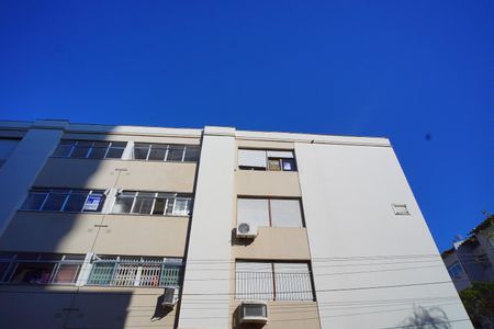 Fachada de apartamento à venda com 2 quartos, 69m² em Jardim Itu, Porto Alegre