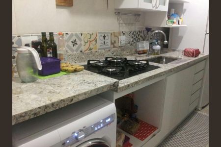 Cozinha de apartamento à venda com 2 quartos, 43m² em Jardim Leonor, São Paulo