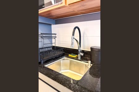 Cozinha de apartamento para alugar com 2 quartos, 64m² em Quarta Parada, São Paulo