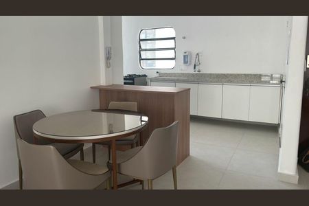 Apartamento para alugar com 70m², 2 quartos e 1 vaga