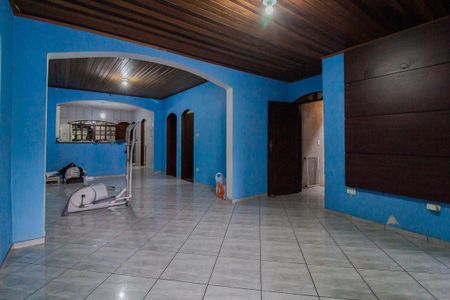 Casa para alugar com 320m², 3 quartos e 2 vagas Casa para alugar com 320m², 3 quartos e 2 vagasSala