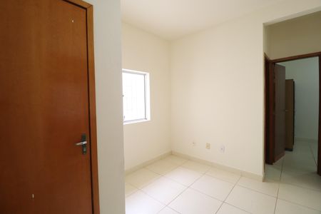 Sala de apartamento para alugar com 2 quartos, 45m² em Jardim Ipanema, Uberlândia