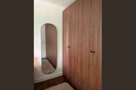 Apartamento para alugar com 76m², 2 quartos e sem vagaQuarto