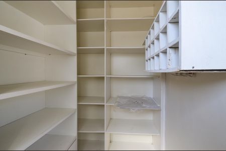 Apartamento para alugar com 220m², 3 quartos e 2 vagasDespensa
