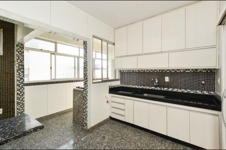 Apartamento para alugar com 220m², 3 quartos e 2 vagasCozinha