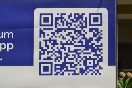 Apartamento para alugar com 220m², 3 quartos e 2 vagasQRCODE