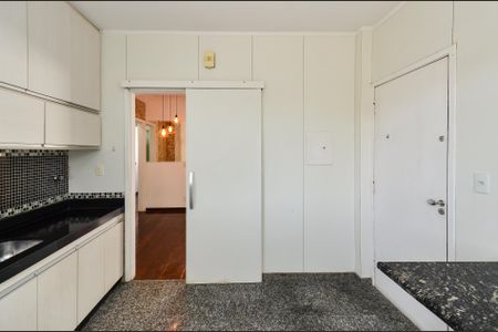 Apartamento para alugar com 220m², 3 quartos e 2 vagasCozinha