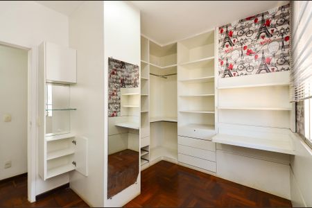 Apartamento para alugar com 220m², 3 quartos e 2 vagasQuarto 2