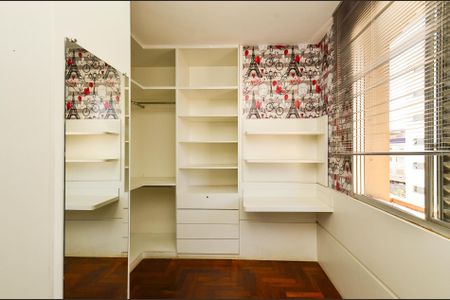 Apartamento para alugar com 220m², 3 quartos e 2 vagasQuarto 2