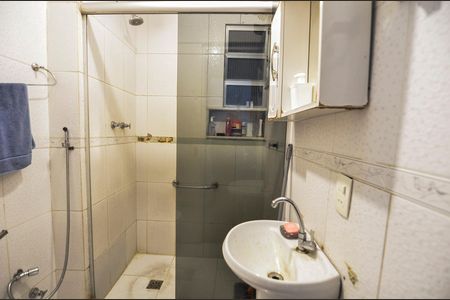 Apartamento para alugar com 65m², 2 quartos e sem vagaBanheiro