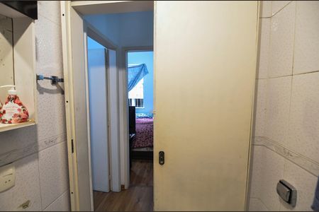 Apartamento para alugar com 65m², 2 quartos e sem vagaBanheiro