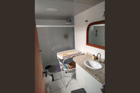 Casa à venda com 480m², 2 quartos e 2 vagasBanheiro