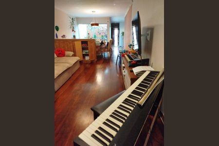 Casa à venda com 480m², 2 quartos e 2 vagasSala