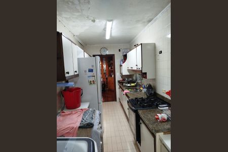 Casa à venda com 480m², 2 quartos e 2 vagasCozinha