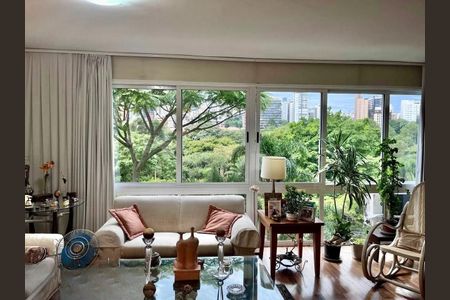 Apartamento para alugar com 120m², 3 quartos e 1 vaga
