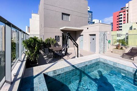 Studio para alugar com 22m², 1 quarto e sem vaga Studio para alugar com 22m², 1 quarto e sem vagaPiscina