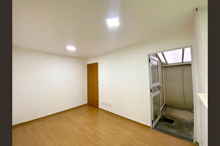 Sala de apartamento para alugar com 2 quartos, 39m² em Jardim Novo Portugal, Guarulhos