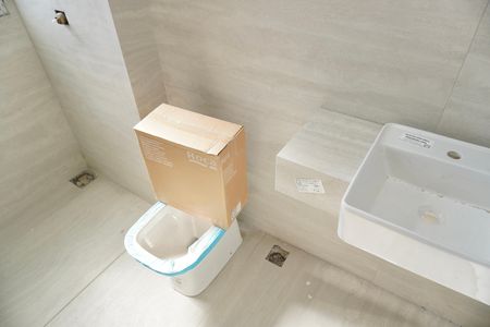 Apartamento à venda com 156m², 4 quartos e 3 vagas Apartamento à venda com 156m², 4 quartos e 3 vagasBanheiro da Suíte 1