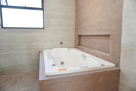 Apartamento à venda com 156m², 4 quartos e 3 vagas Apartamento à venda com 156m², 4 quartos e 3 vagasBanheiro da Suíte 2