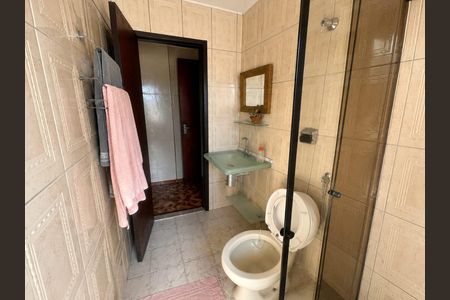 Banheiro de casa para alugar com 2 quartos, 60m² em Piedade, Rio de Janeiro