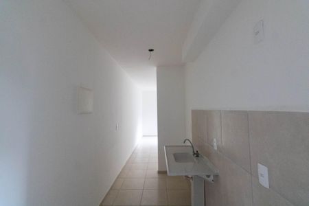 Apartamento para alugar com 44m², 2 quartos e 1 vaga Apartamento para alugar com 44m², 2 quartos e 1 vagaCozinha e Área de Serviço