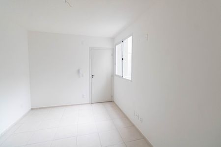 Sala de apartamento para alugar com 2 quartos, 44m² em Campo Grande, Rio de Janeiro