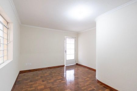 Casa para alugar com 145m², 4 quartos e 2 vagas