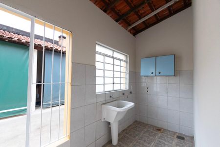 Casa para alugar com 145m², 4 quartos e 2 vagas