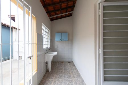 Casa para alugar com 145m², 4 quartos e 2 vagas