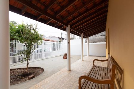 Casa para alugar com 145m², 4 quartos e 2 vagas
