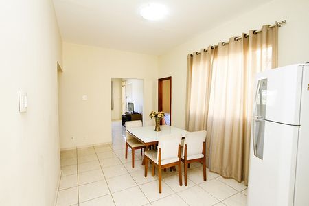 Casa à venda com 380m², 5 quartos e 1 vagaCopa