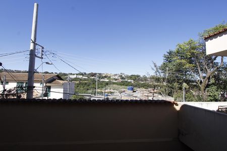 Vista de casa à venda com 5 quartos, 380m² em Alto dos Pinheiros, Belo Horizonte