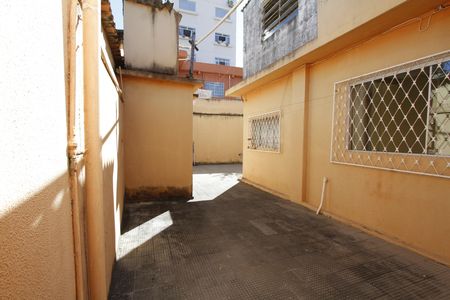 Área externa de casa à venda com 5 quartos, 380m² em Alto dos Pinheiros, Belo Horizonte