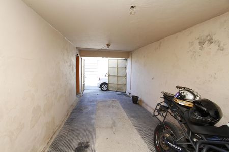 Garagem de casa à venda com 5 quartos, 380m² em Alto dos Pinheiros, Belo Horizonte