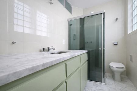 Apartamento para alugar com 341m², 4 quartos e 1 vaga
