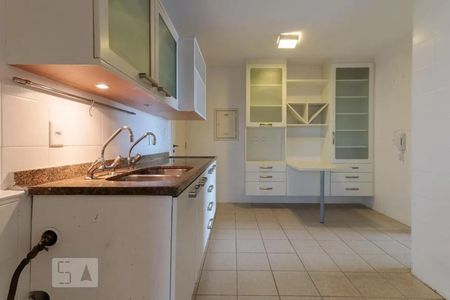 Apartamento para alugar com 130m², 3 quartos e 3 vagasCozinha
