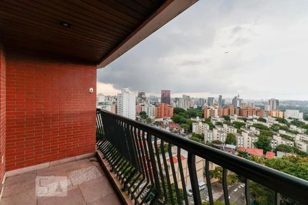 Apartamento para alugar com 130m², 3 quartos e 3 vagasVaranda