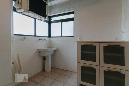 Apartamento para alugar com 130m², 3 quartos e 3 vagasÁrea de serviço