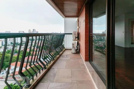 Apartamento para alugar com 130m², 3 quartos e 3 vagasVaranda