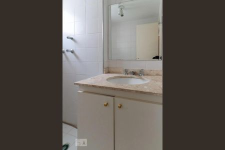 Apartamento para alugar com 130m², 3 quartos e 3 vagasBanheiro