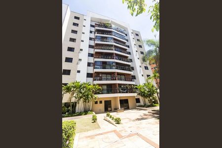 Apartamento para alugar com 130m², 3 quartos e 3 vagasFachada