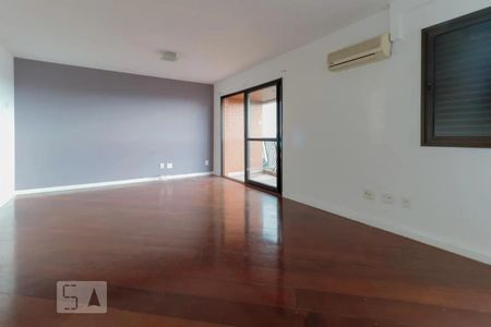 Apartamento para alugar com 130m², 3 quartos e 3 vagasSala