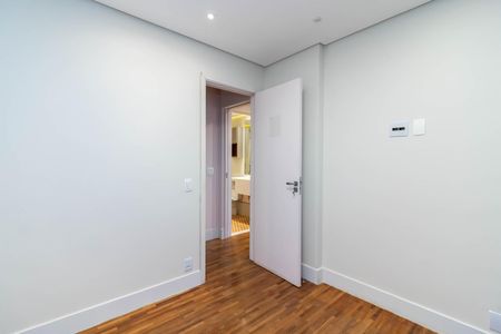 Apartamento à venda com 86m², 4 quartos e 2 vagasQuarto 3
