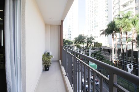 Varanda de kitnet/studio para alugar com 1 quarto, 30m² em Vila Olímpia, São Paulo